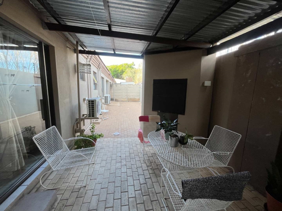 3 Bedroom Property for Sale in Olyfvenhoudtsdrift Northern Cape